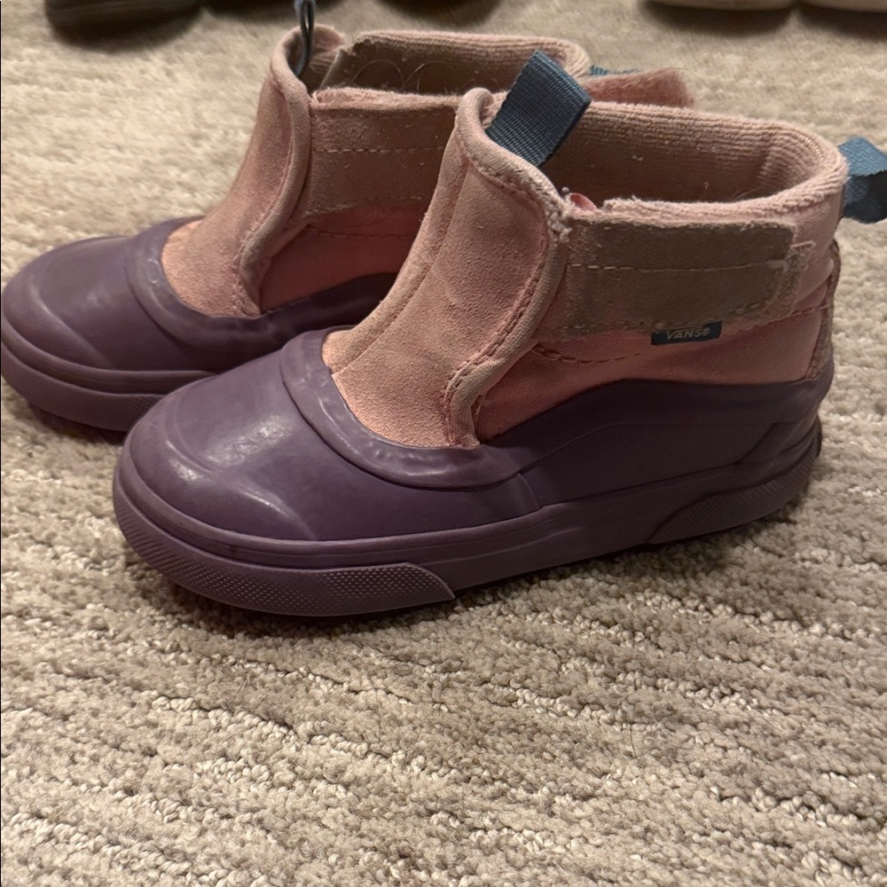 Vans Toddler Girls Winter High Tops Size 8.5